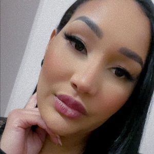 Meet your Posher, Alejandra